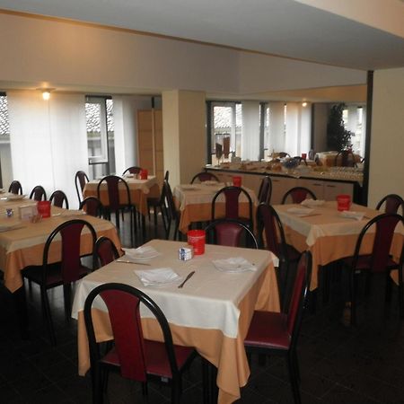 Hotel Selide Desio Buitenkant foto