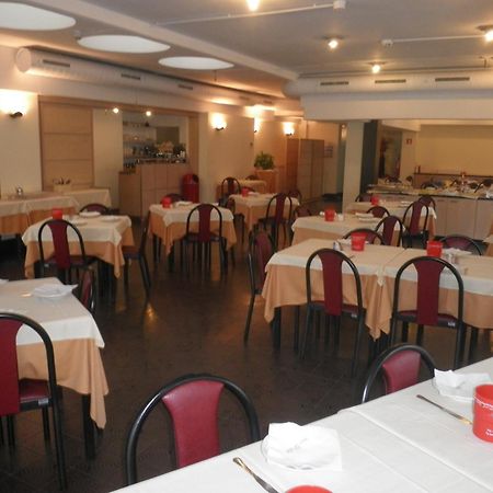 Hotel Selide Desio Buitenkant foto