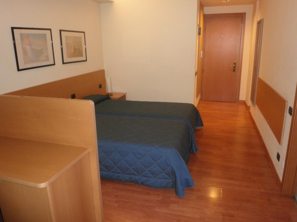 Hotel Selide Desio Buitenkant foto