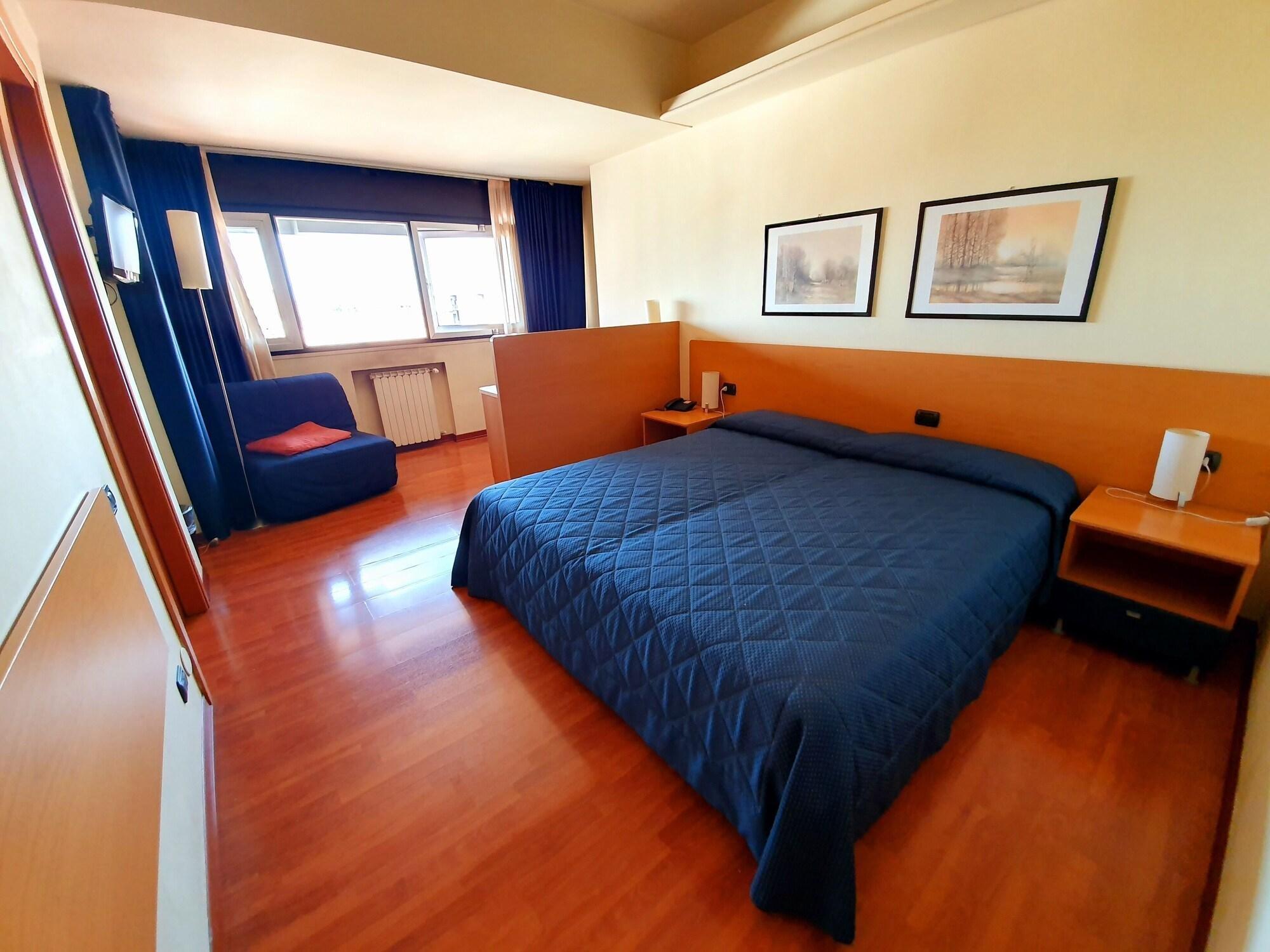 Hotel Selide Desio Buitenkant foto