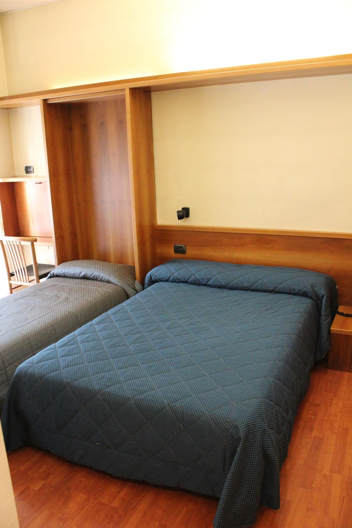 Hotel Selide Desio Buitenkant foto