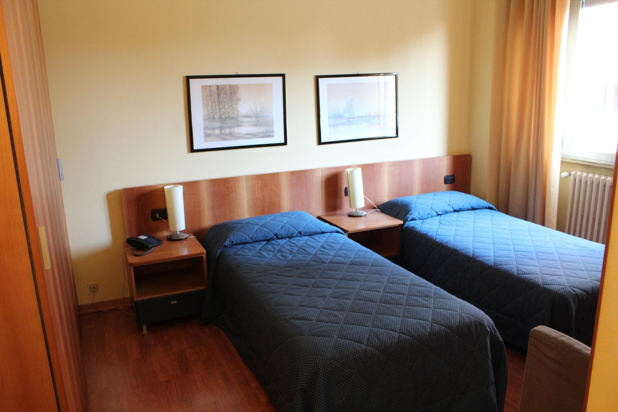 Hotel Selide Desio Buitenkant foto