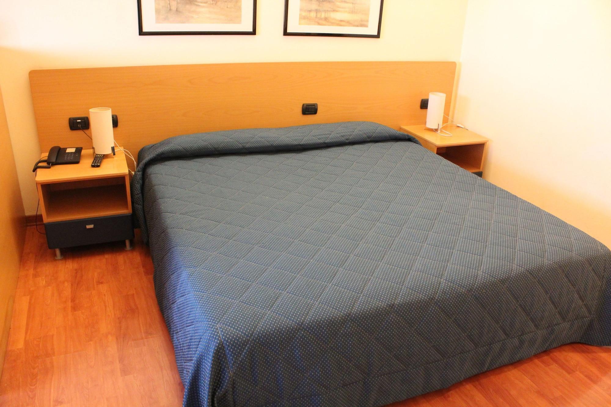 Hotel Selide Desio Buitenkant foto