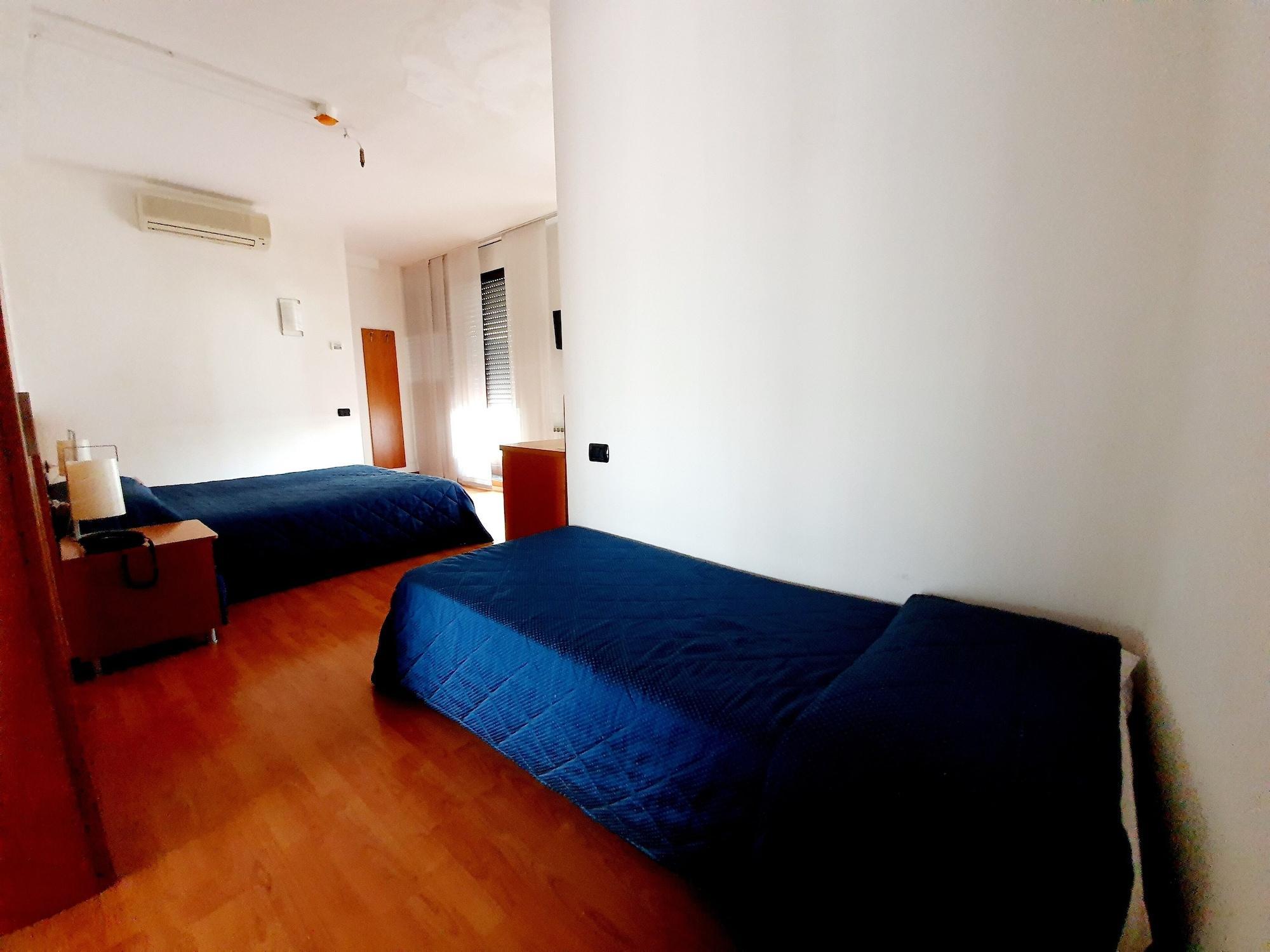 Hotel Selide Desio Buitenkant foto