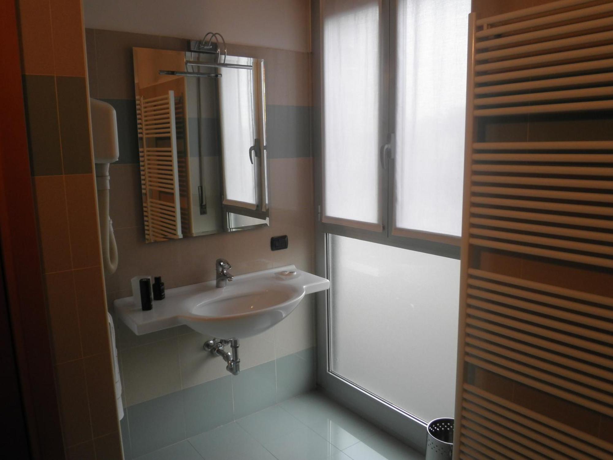 Hotel Selide Desio Buitenkant foto