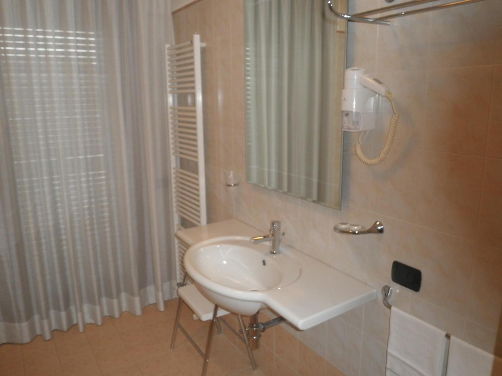 Hotel Selide Desio Buitenkant foto