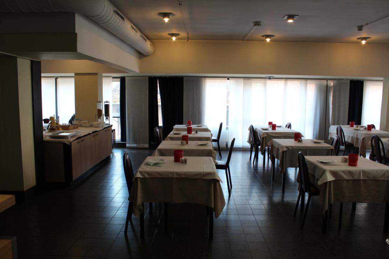 Hotel Selide Desio Buitenkant foto