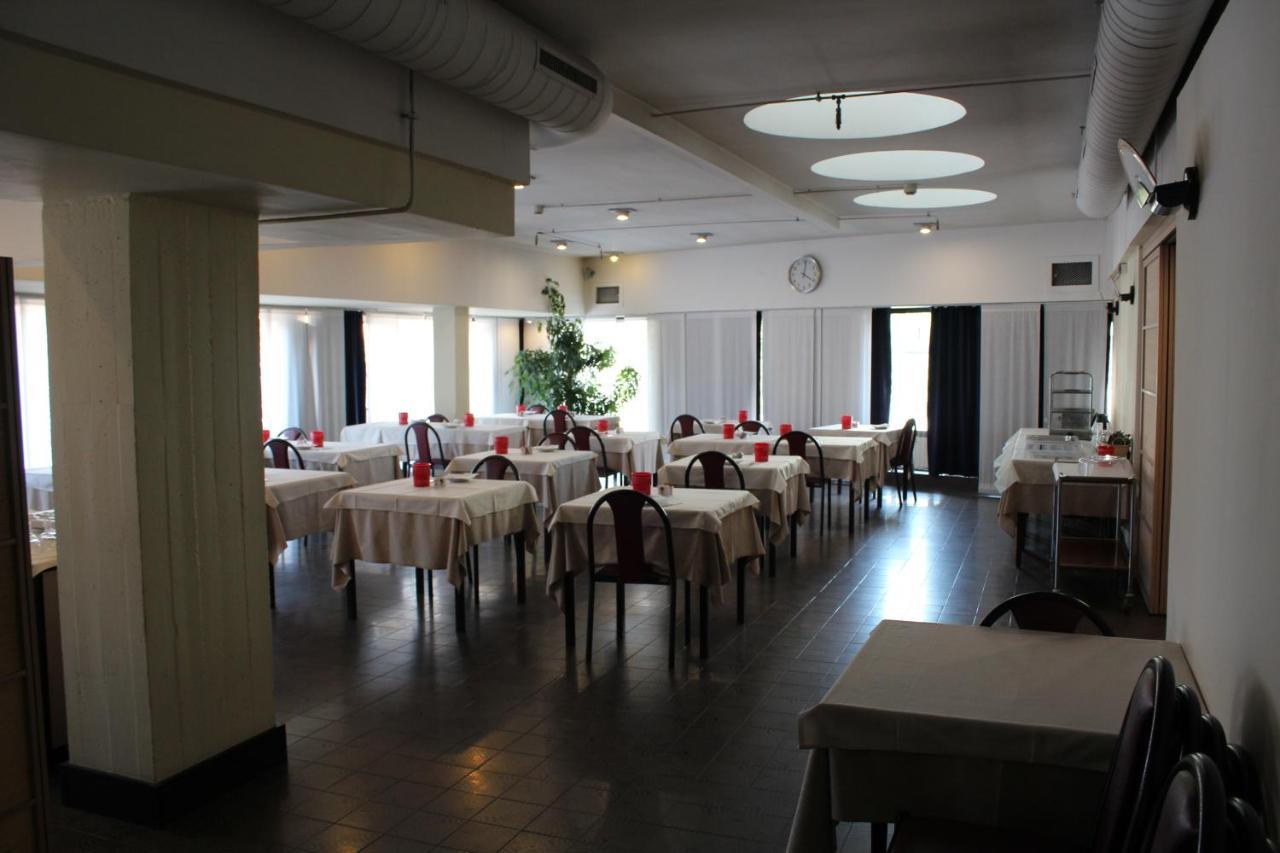Hotel Selide Desio Buitenkant foto